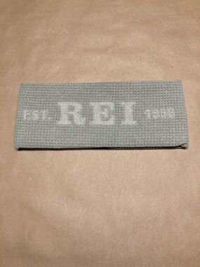 REI Co-op Sage Green Waffle Knit Multi Towel